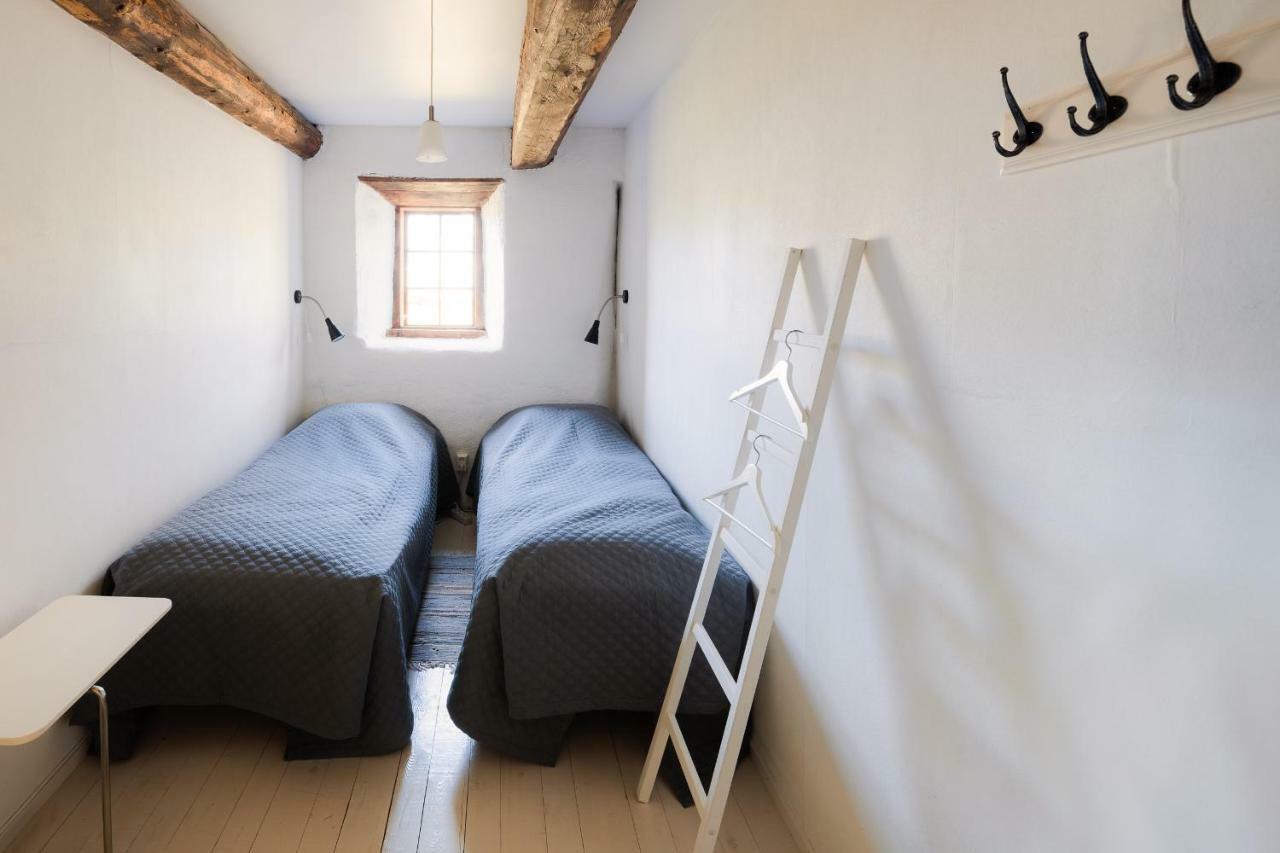 Liste Gard Hostel Ganthem Exterior foto
